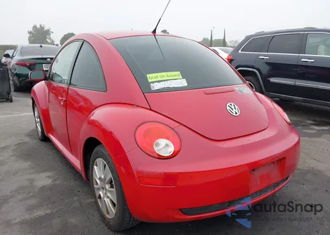 2009 Volkswagen New Beetle 2.5L from USA, damaged, VIN 3VWPW31C79M513051